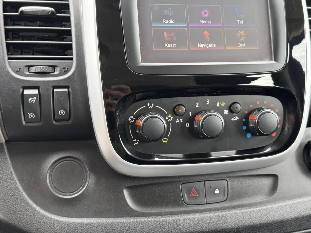bestel 1.6 dCi T29 L2H1 DC Formula Edition Energy