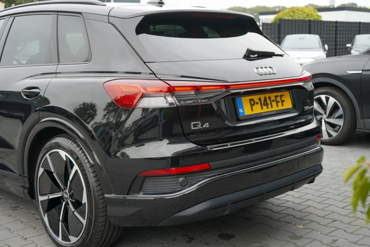 35 L ed S Com 55 kWh | 93,59% SOH | 3X S-line | Martix | Adap. Cruise
