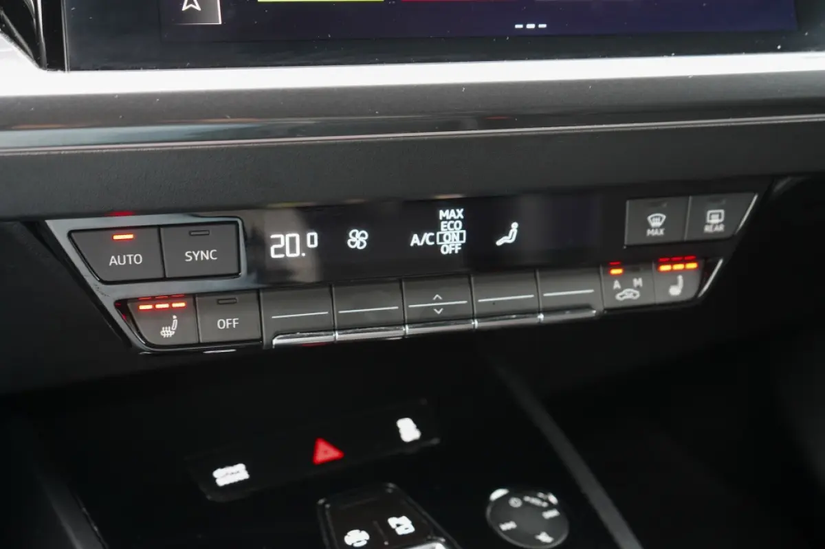 35 L ed S Com 55 kWh | 93,59% SOH | 3X S-line | Martix | Adap. Cruise