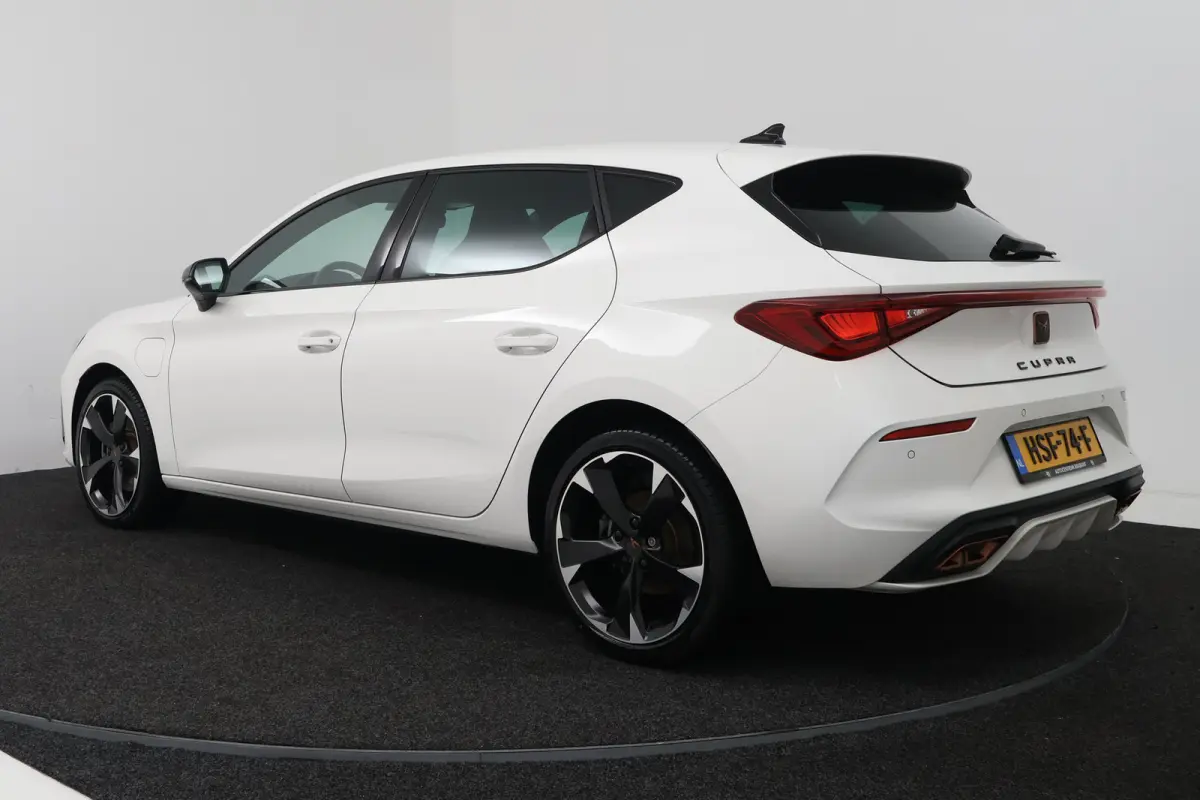 1.4 e-Hybrid VZ 245PK (STOELVERWARMING, STUURVERWARMING, CRUISE ADAPTIEF)