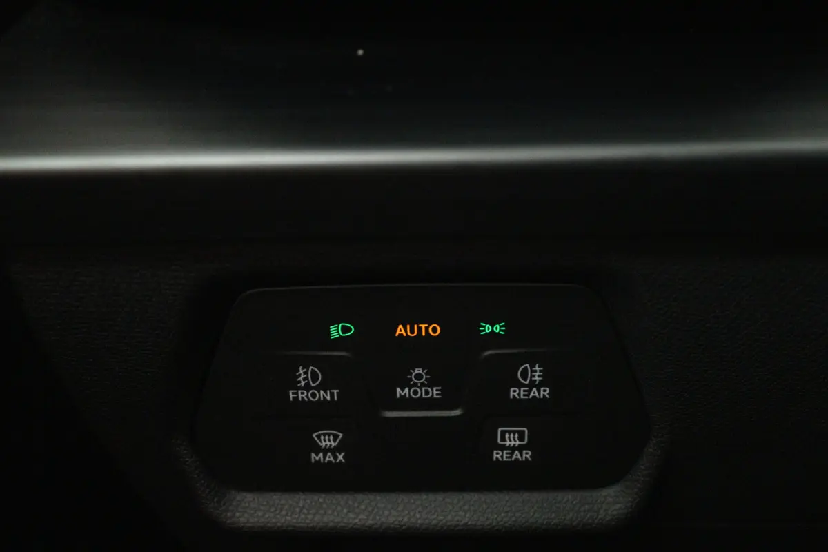 1.4 e-Hybrid VZ 245PK (STOELVERWARMING, STUURVERWARMING, CRUISE ADAPTIEF)