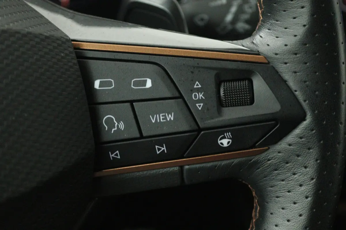 1.4 e-Hybrid VZ 245PK (STOELVERWARMING, STUURVERWARMING, CRUISE ADAPTIEF)