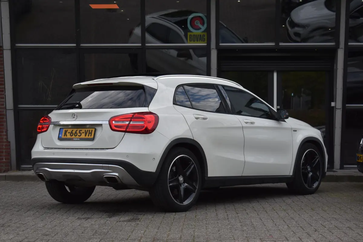 250 4Matic Edition 1 Pano ACC Camera Trekhaak