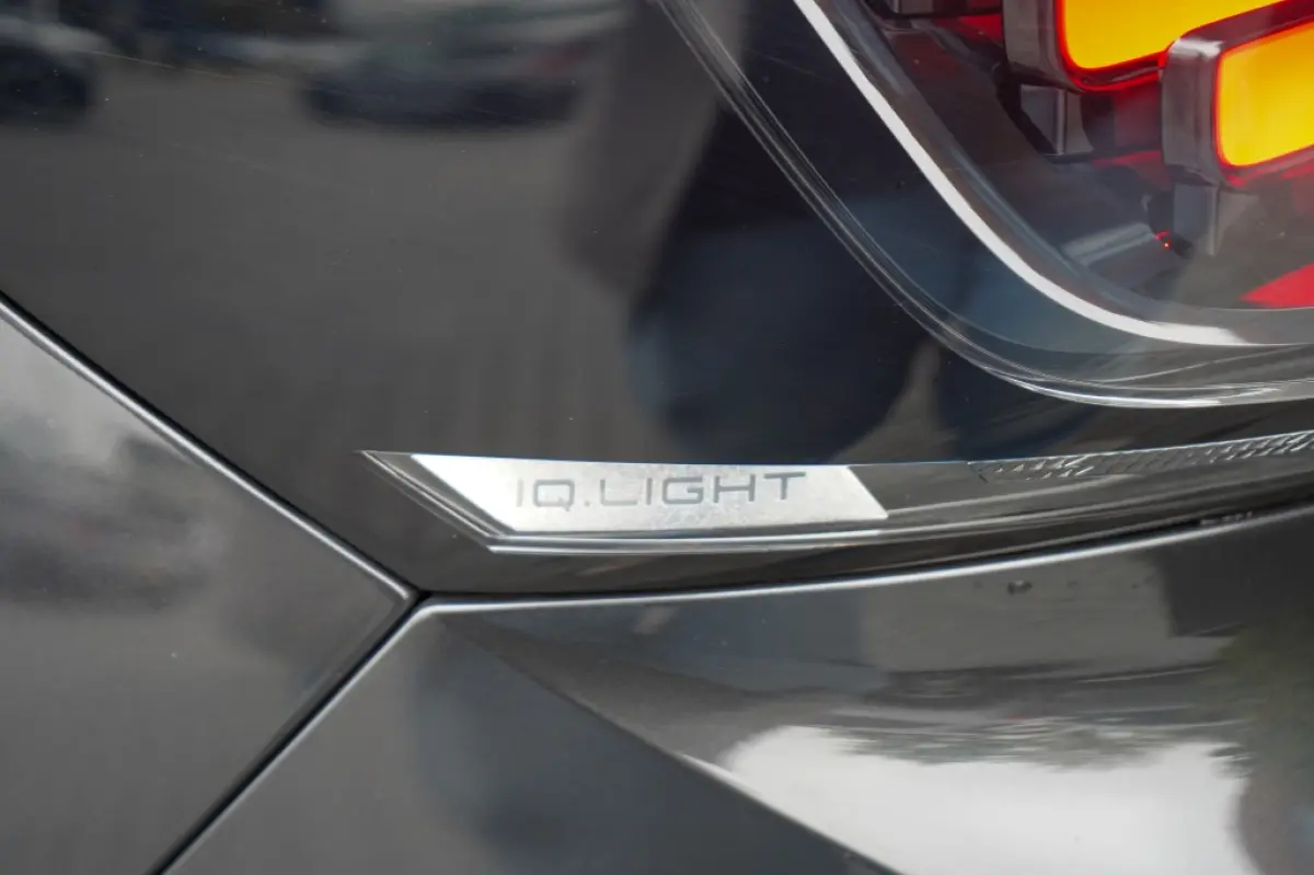 Pro 77 kWh | 95,39% SOH | Pano | IQ | Massage | Headup |