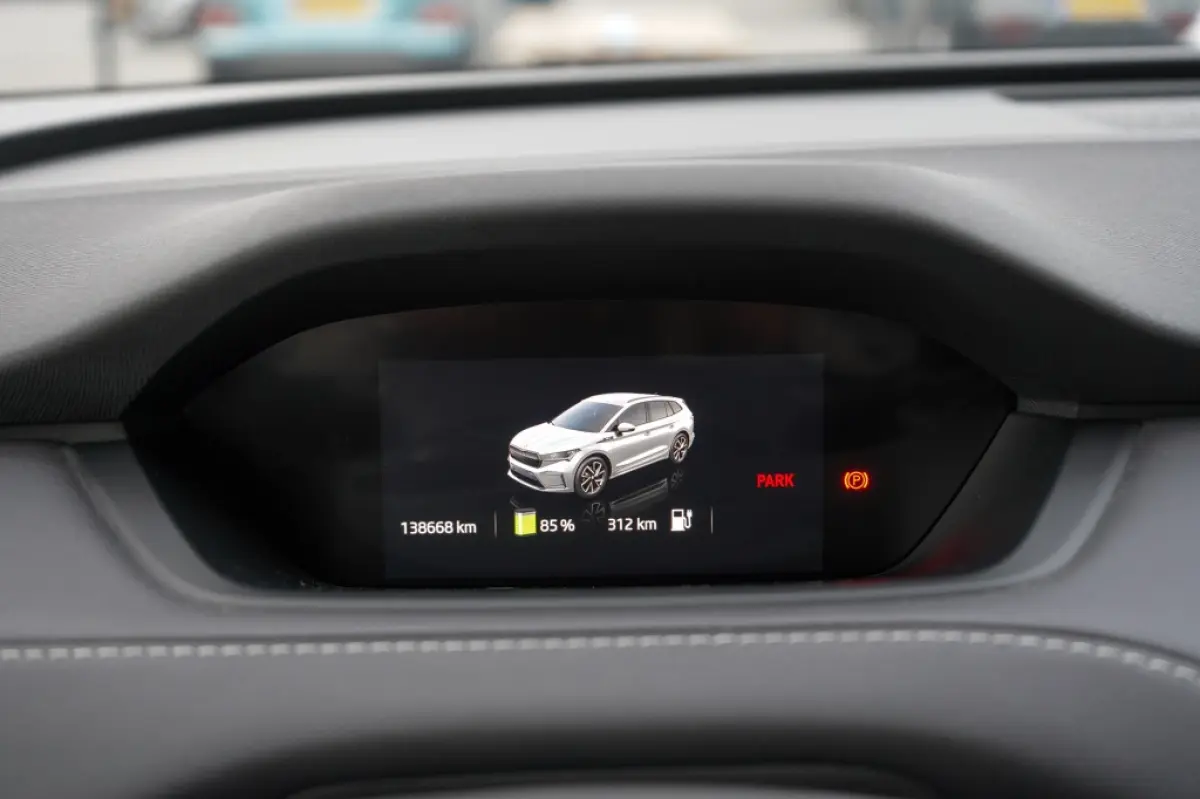 80 Sportline | 90.06% SOH | Matrix | Camera | Adap. Cruise | Carplay