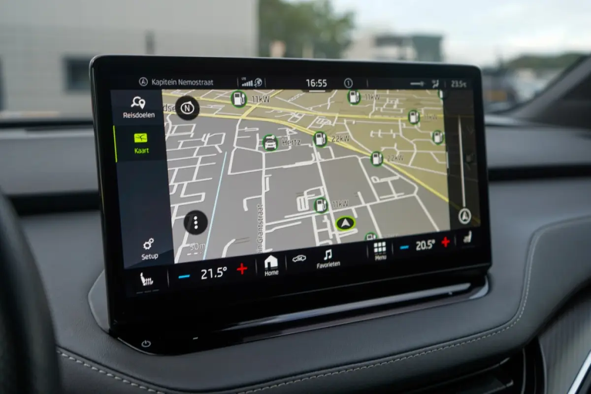 80 Sportline | 90.06% SOH | Matrix | Camera | Adap. Cruise | Carplay
