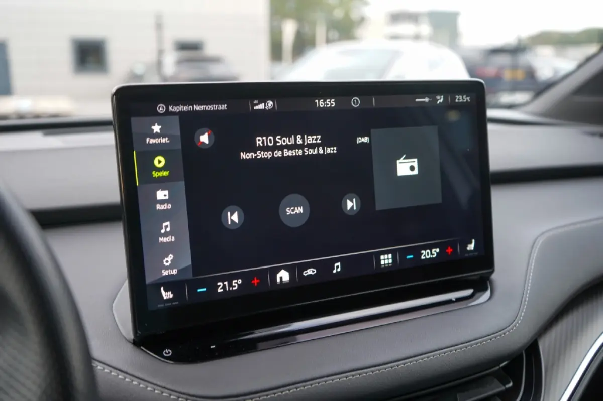 80 Sportline | 90.06% SOH | Matrix | Camera | Adap. Cruise | Carplay