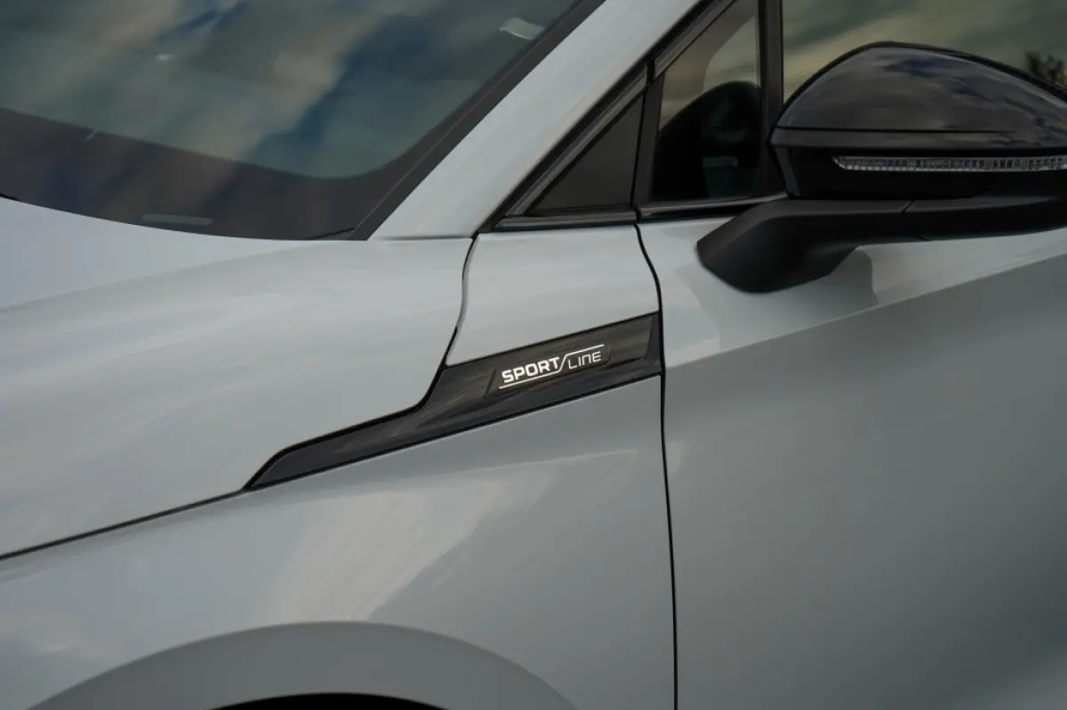 80 Sportline | 90.06% SOH | Matrix | Camera | Adap. Cruise | Carplay