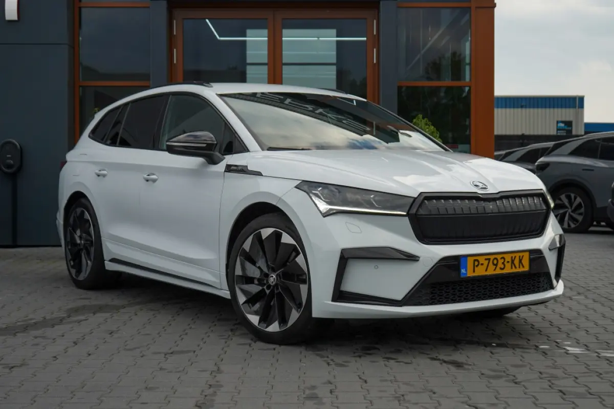 80 Sportline | 90.06% SOH | Matrix | Camera | Adap. Cruise | Carplay