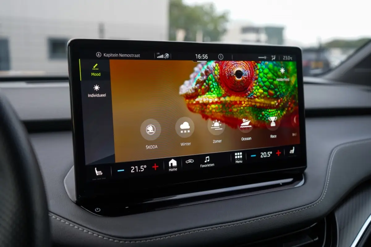 80 Sportline | 90.06% SOH | Matrix | Camera | Adap. Cruise | Carplay