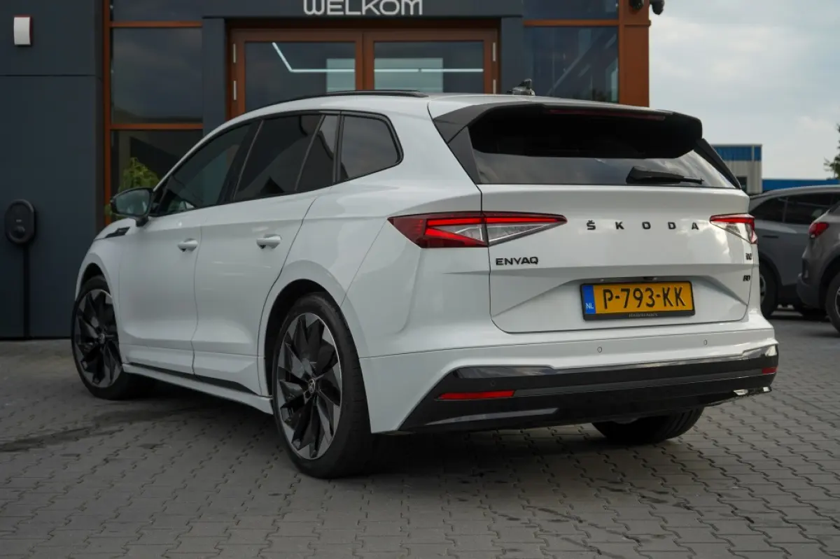 80 Sportline | 90.06% SOH | Matrix | Camera | Adap. Cruise | Carplay