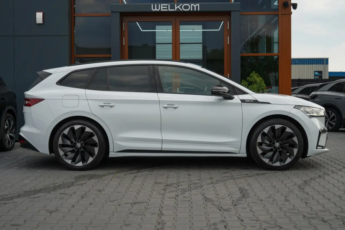 80 Sportline | 90.06% SOH | Matrix | Camera | Adap. Cruise | Carplay