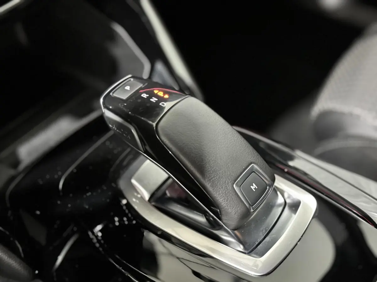 1.2 Pure Tech GT Line|CARPLAY|LANE|360 CAMERA