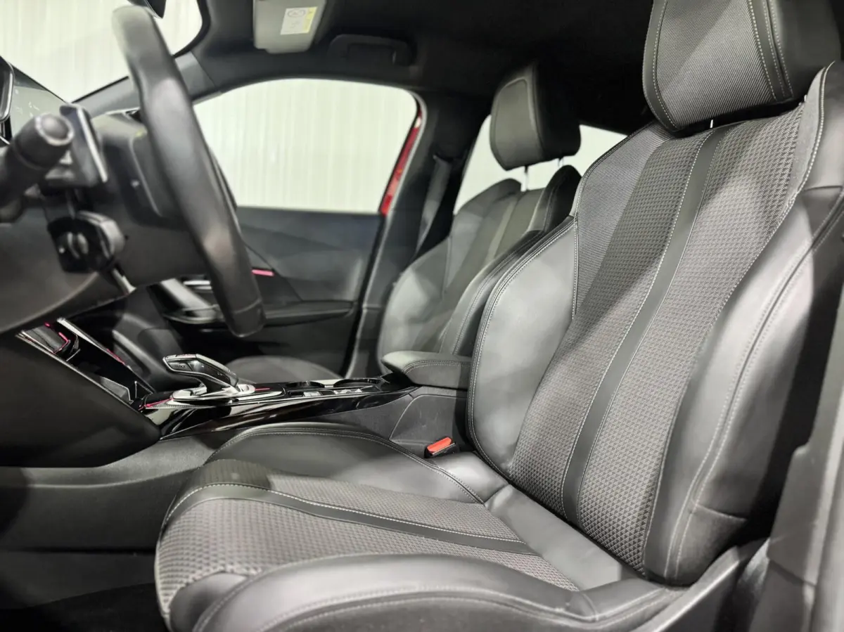 1.2 Pure Tech GT Line|CARPLAY|LANE|360 CAMERA