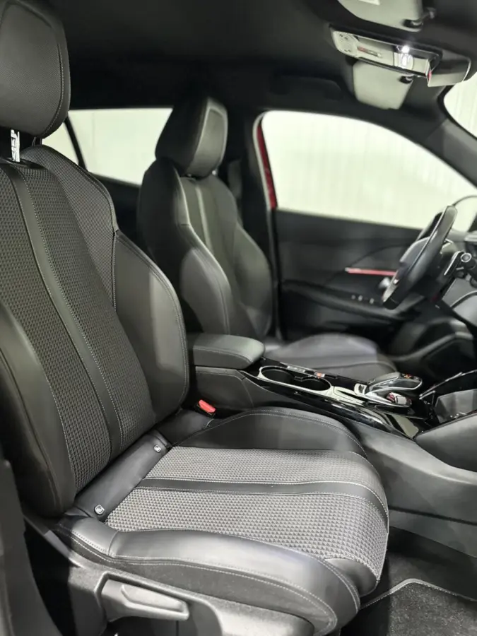 1.2 Pure Tech GT Line|CARPLAY|LANE|360 CAMERA