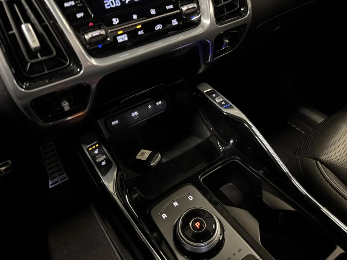 1.6 T-GDI Plug-in Hybrid 4WD ExecutiveLine 7p.