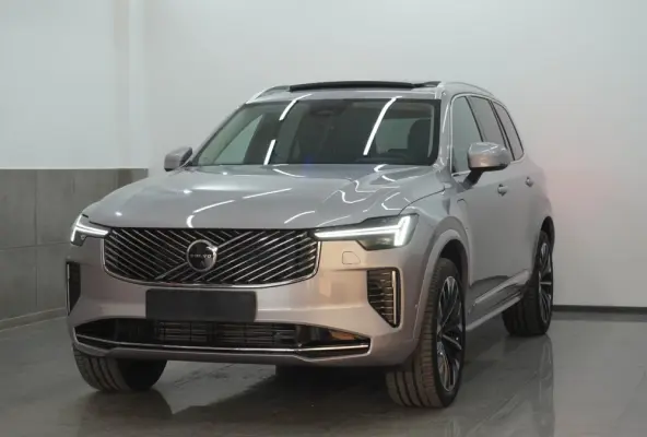 2.0 T8 Plug-in hybrid AWD Plus Bright ** FULL OPTIONS, PANO, TREKH, 21-inch LMV, H&K SOUND ** 41k onder NP - UNFALLFREI ** ** INFORMEER OOK NAAR ONZE AANTREKKELIJKE FINANCIAL-LEASE TARIEVEN 