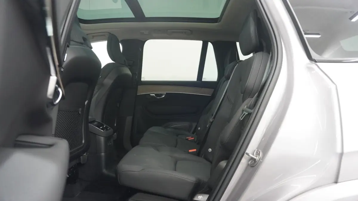 2.0 T8 Plug-in hybrid AWD Plus Bright ** FULL OPTIONS, PANO, TREKH, 21-inch LMV, H&K SOUND ** 41k onder NP - UNFALLFREI ** ** INFORMEER OOK NAAR ONZE AANTREKKELIJKE FINANCIAL-LEASE TARIEVEN 