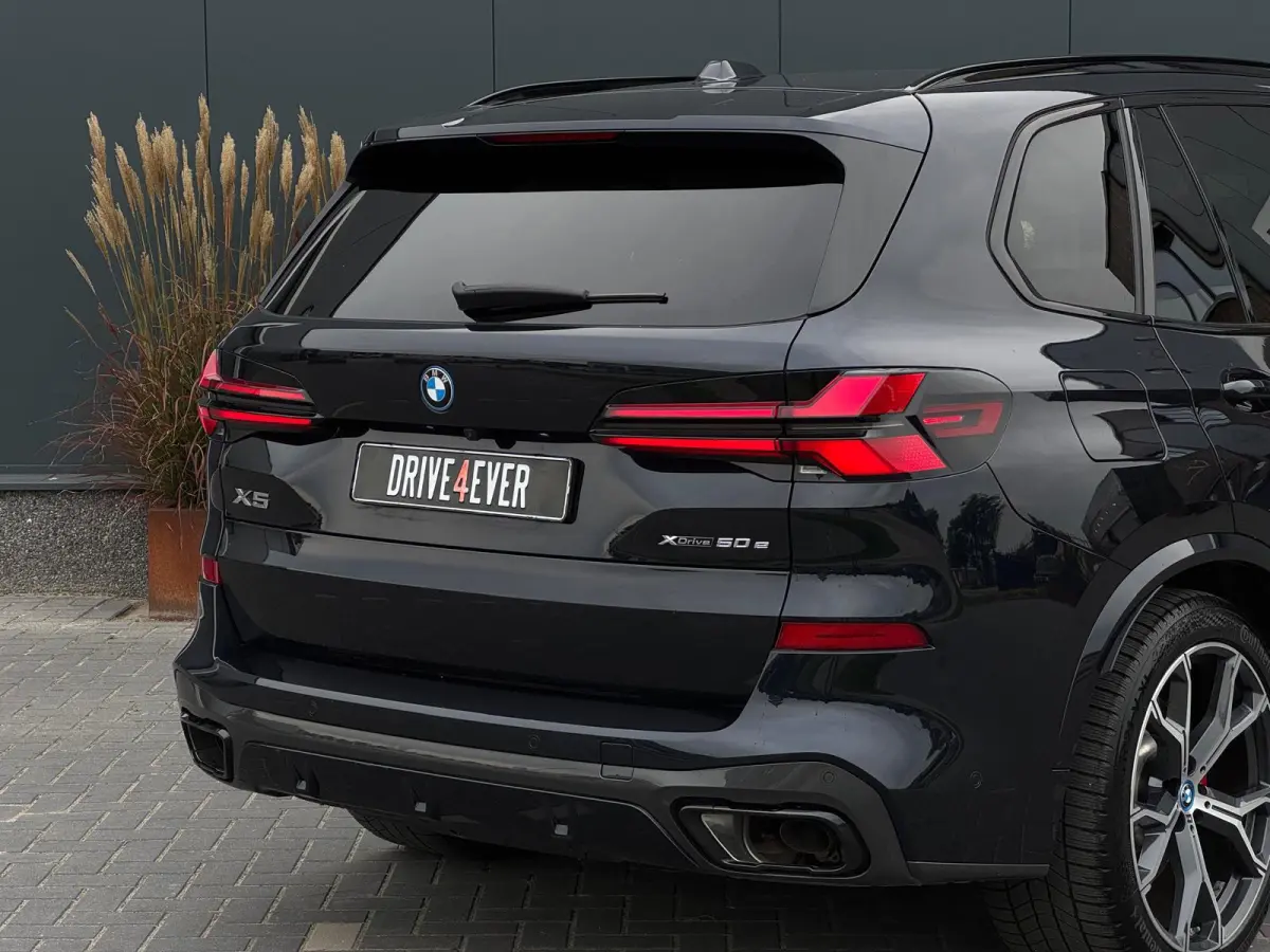 XDrive50e M PACK M24 NAVI|LEDER|HUD|360 CAMERA|CLIMATE