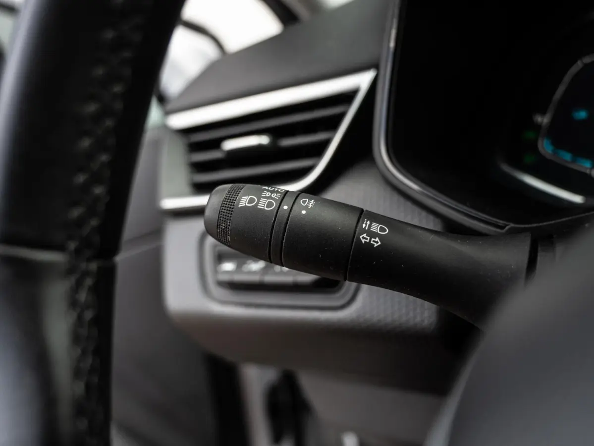 1.6 E-Tech Hybrid 140 Sensoren|Airco|Garantie!