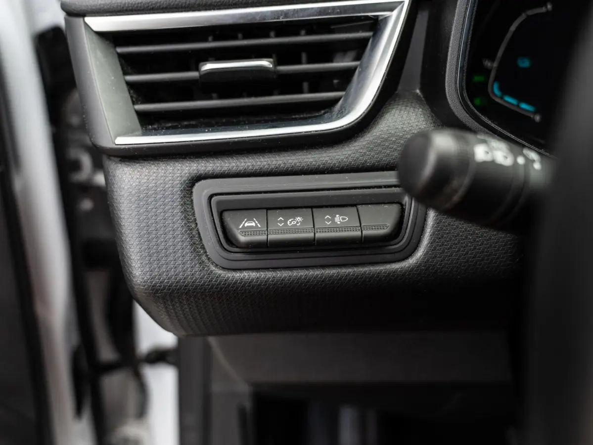1.6 E-Tech Hybrid 140 Sensoren|Airco|Garantie!