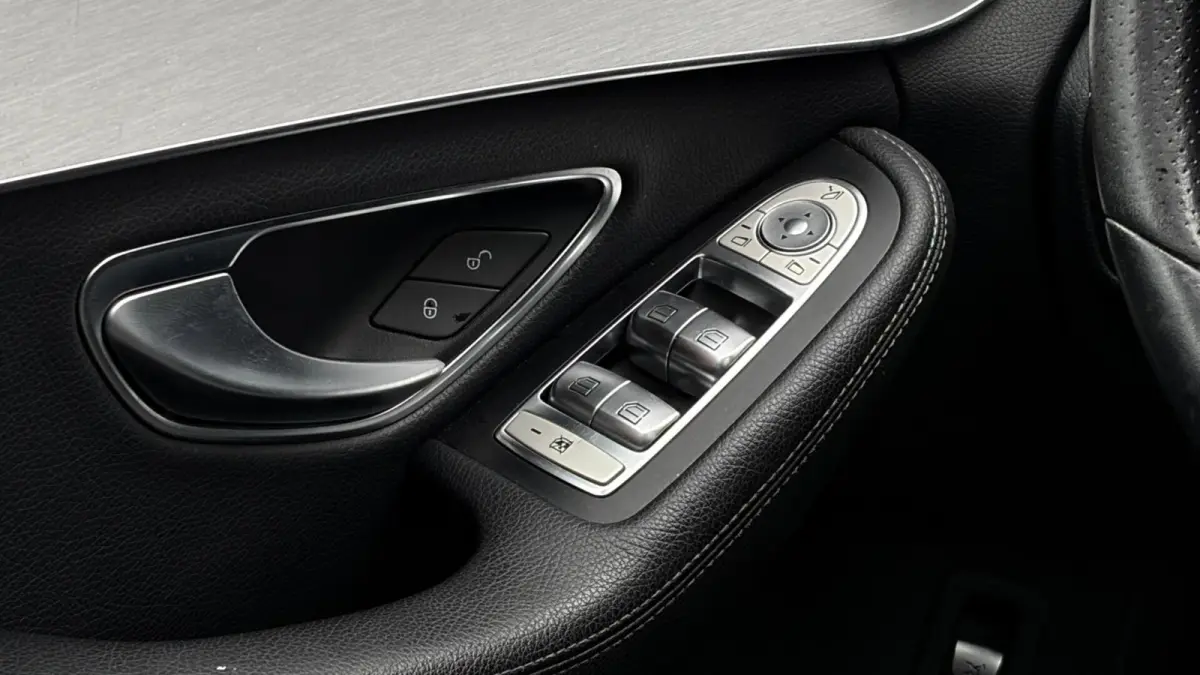180 Business Solution AMG | Schuif + Panodak | Stoelverwarming | A M G | Sfeer | LED | Camera |