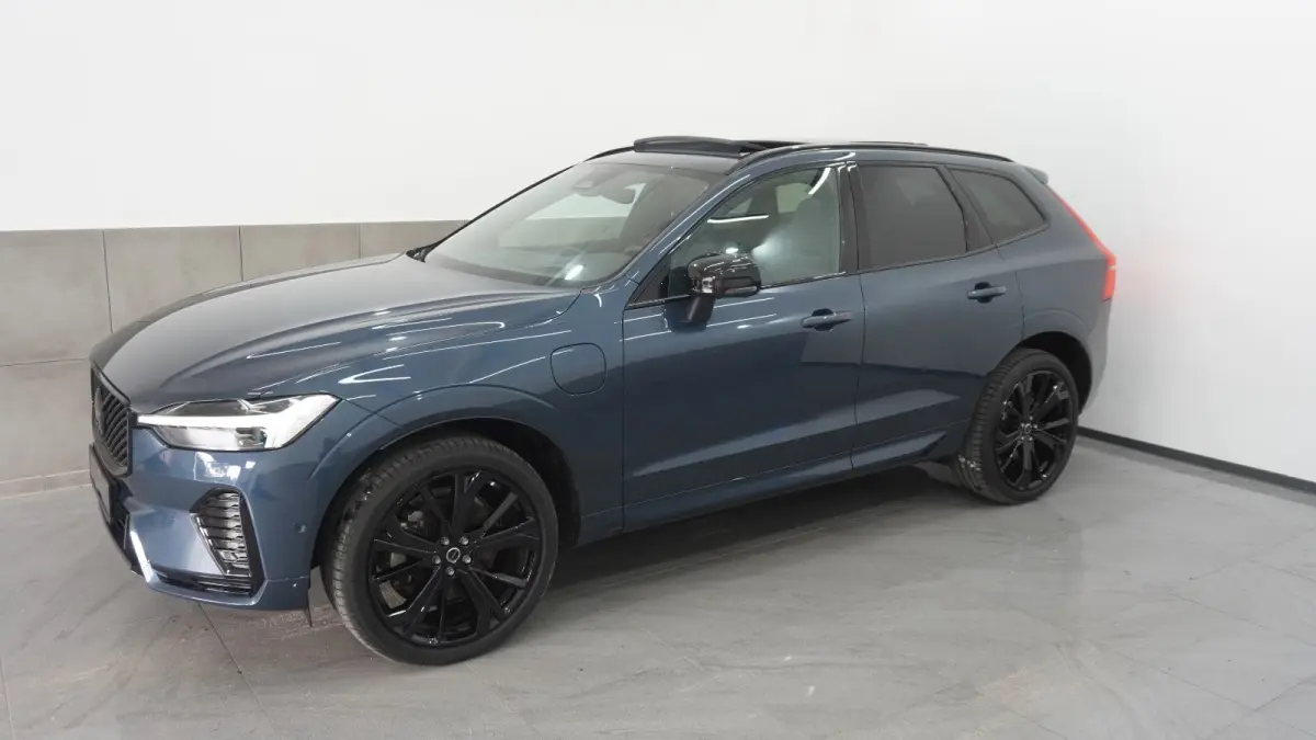 2.0 T8 Plug-in hybrid AWD BLACK EDITION (335kW/455PK) ** PANO, TREKH, ACC, HuD, 21-inch LMV ** 29k onder NP - UNFALLFREI ** ** INFORMEER OOK NAAR ONZE AANTREKKELIJKE FINANCIAL-LEASE TARIEVEN