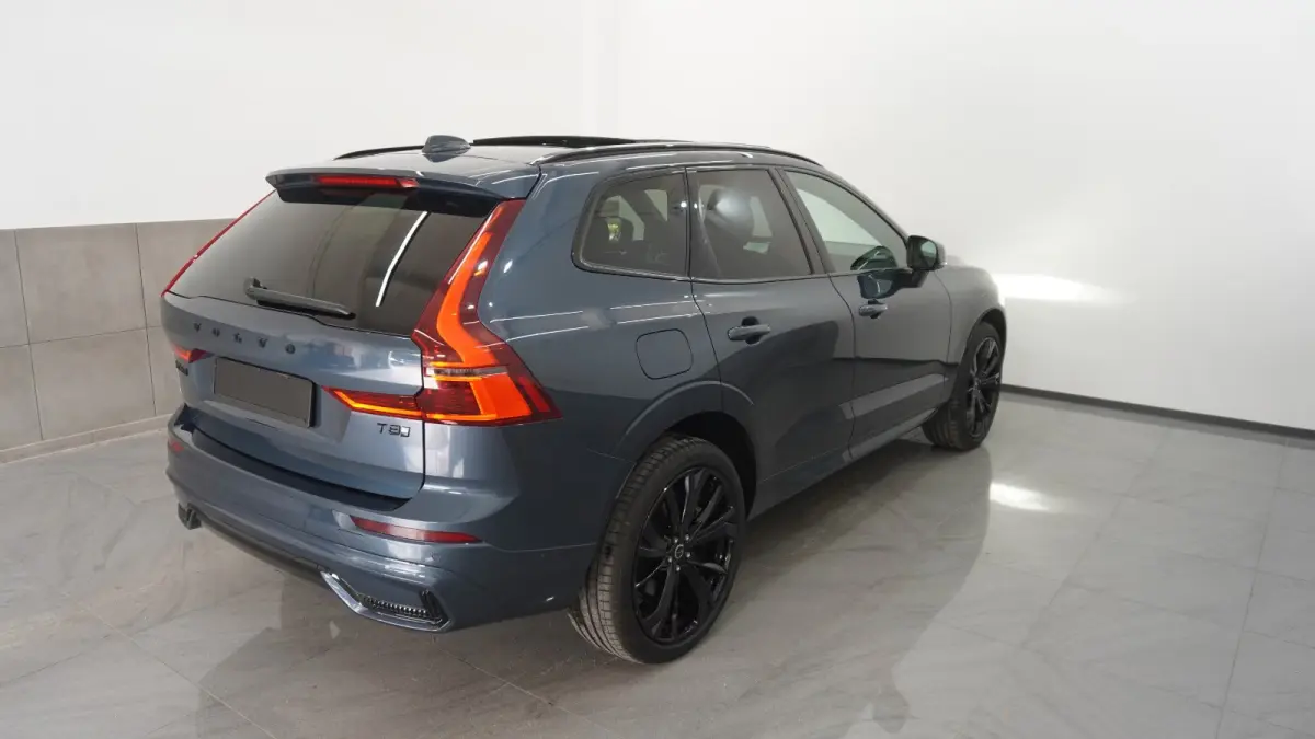 2.0 T8 Plug-in hybrid AWD BLACK EDITION (335kW/455PK) ** PANO, TREKH, ACC, HuD, 21-inch LMV ** 29k onder NP - UNFALLFREI ** ** INFORMEER OOK NAAR ONZE AANTREKKELIJKE FINANCIAL-LEASE TARIEVEN