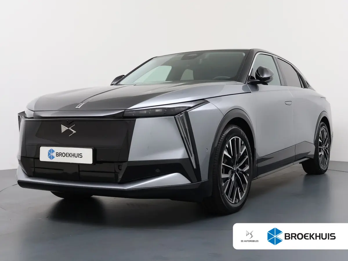 Pallas Black Edition, No8 (2025) | Proximity Keyless Entry