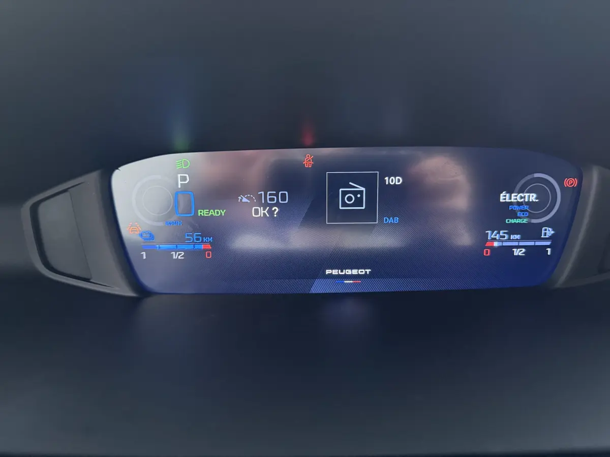 Allure | 360 Vision & Drive Assist Pack | Elektrische parkeerrem | Extra getinte achterste zijruiten en achterruit