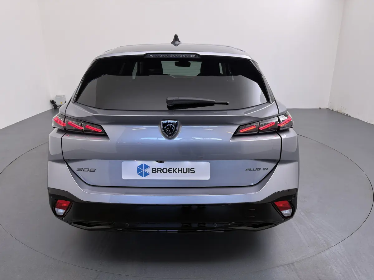 Allure | 360 Vision & Drive Assist Pack | Elektrische parkeerrem | Extra getinte achterste zijruiten en achterruit