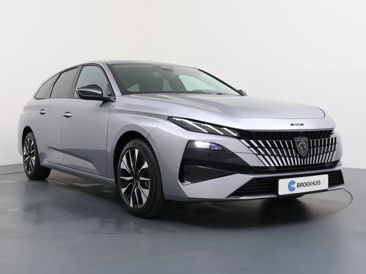 Allure | 360 Vision & Drive Assist Pack | Elektrische parkeerrem | Extra getinte achterste zijruiten en achterruit