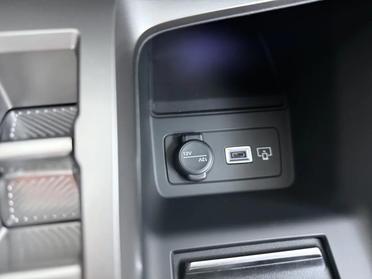 Allure | 360 Vision & Drive Assist Pack | Elektrische parkeerrem | Extra getinte achterste zijruiten en achterruit