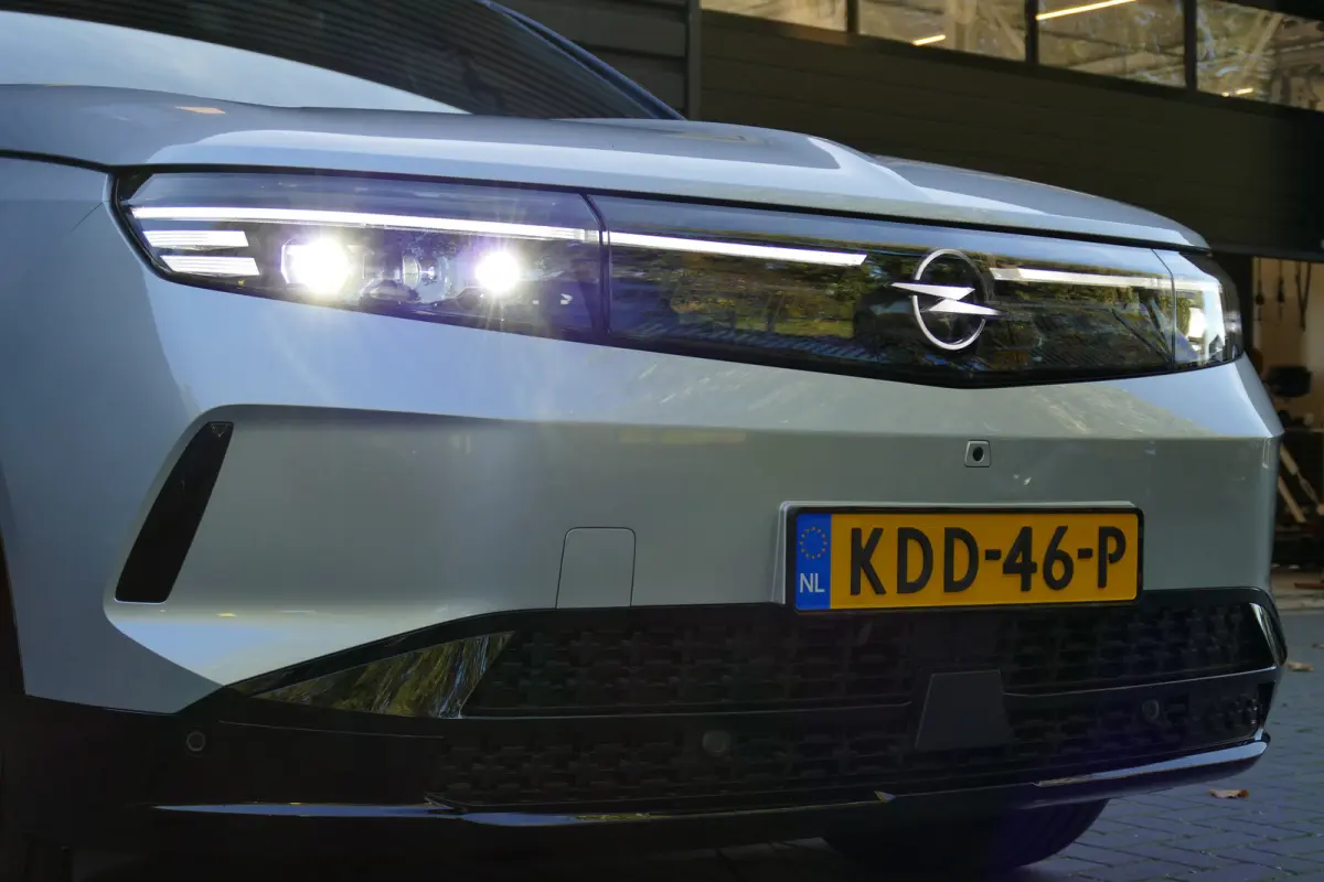 GS - | Draadloze telefoonlader (Inductie) | Elektronische klimaatregeling met twee zones | LED dagrijverlichting