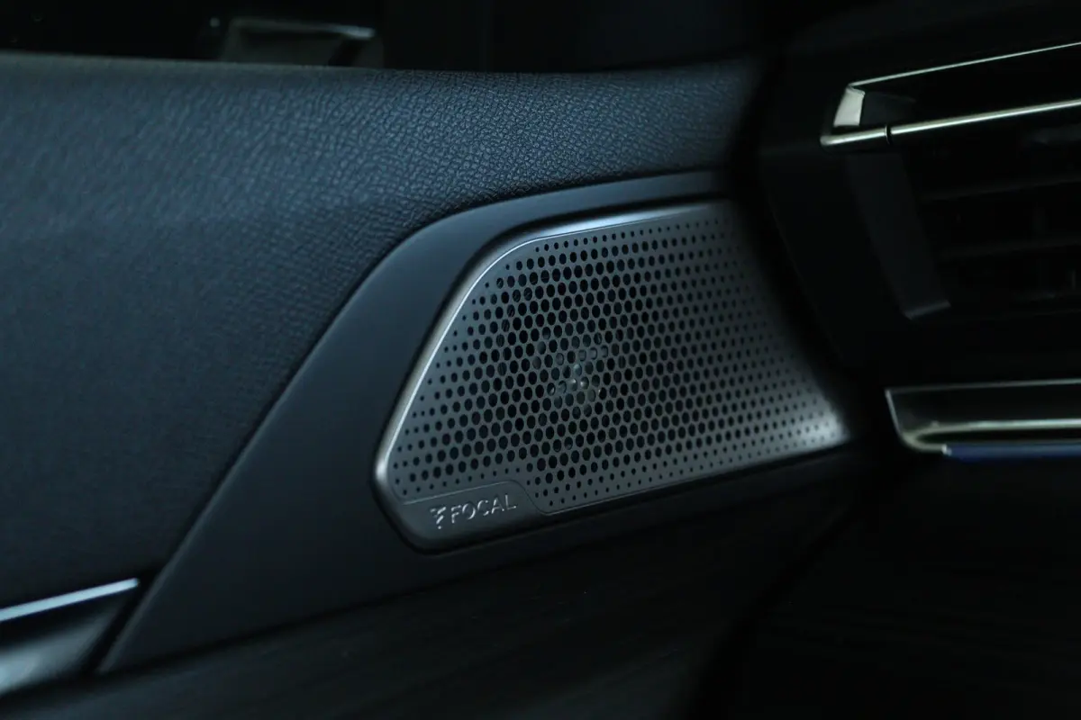 1.6 HYbrid PSE 360PK | Schuifdak | Nightvision | Focal | 360 Camera | Massage | MATRIX | Adaptieve Demping | Carplay | Memory | Keyless