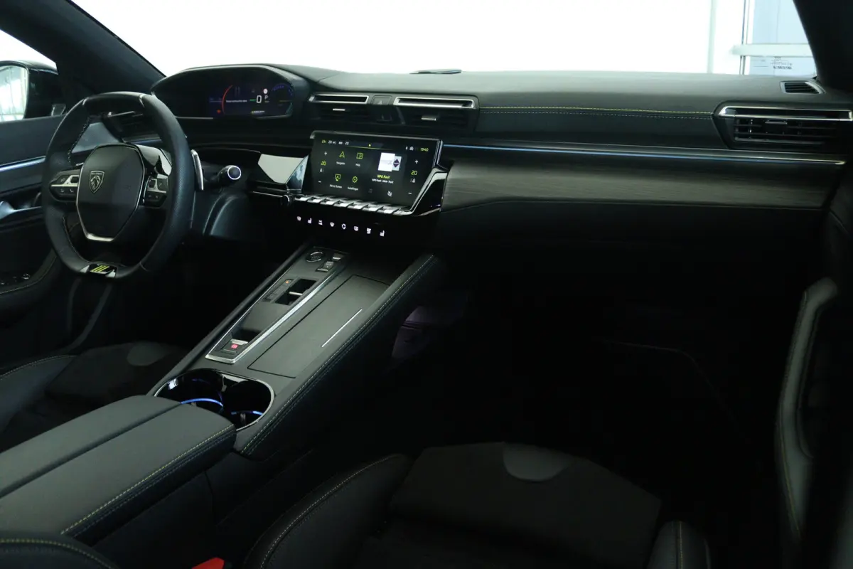 1.6 HYbrid PSE 360PK | Schuifdak | Nightvision | Focal | 360 Camera | Massage | MATRIX | Adaptieve Demping | Carplay | Memory | Keyless