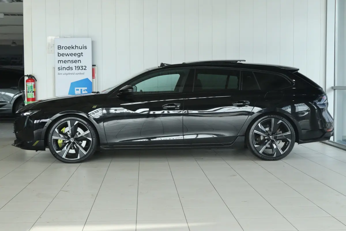 1.6 HYbrid PSE 360PK | Schuifdak | Nightvision | Focal | 360 Camera | Massage | MATRIX | Adaptieve Demping | Carplay | Memory | Keyless