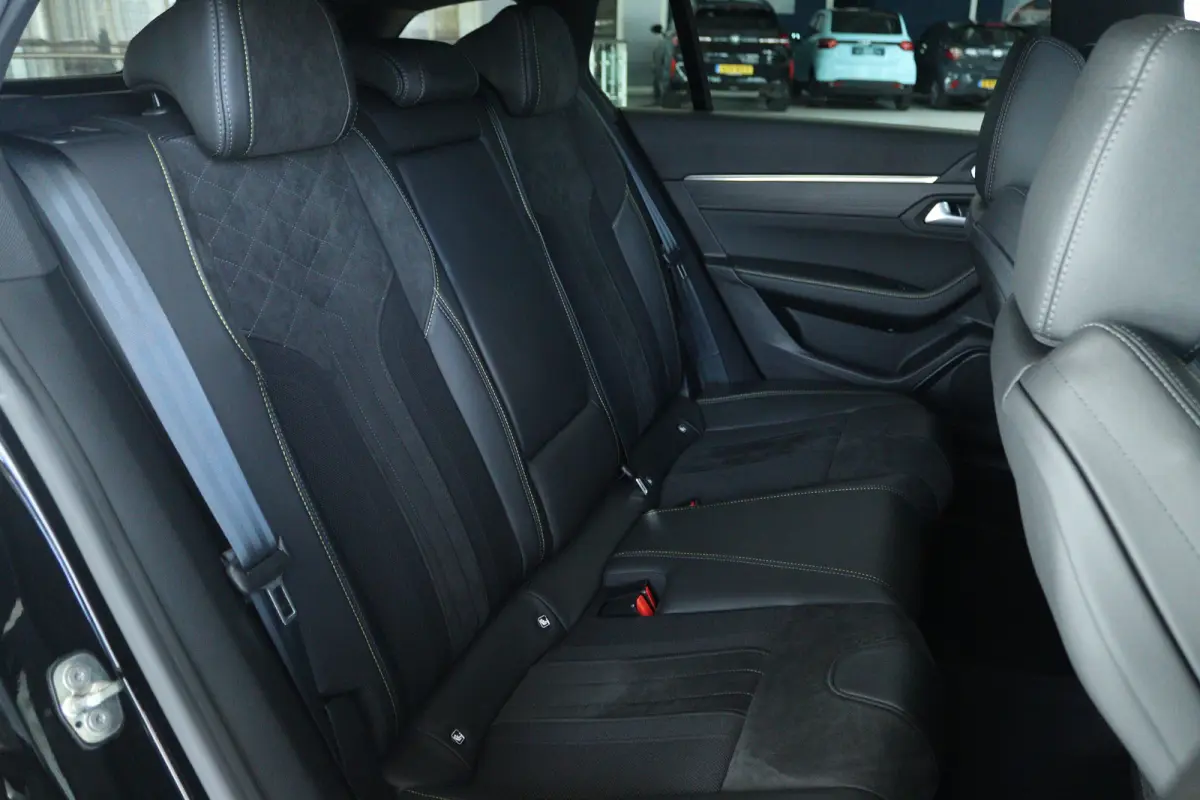 1.6 HYbrid PSE 360PK | Schuifdak | Nightvision | Focal | 360 Camera | Massage | MATRIX | Adaptieve Demping | Carplay | Memory | Keyless