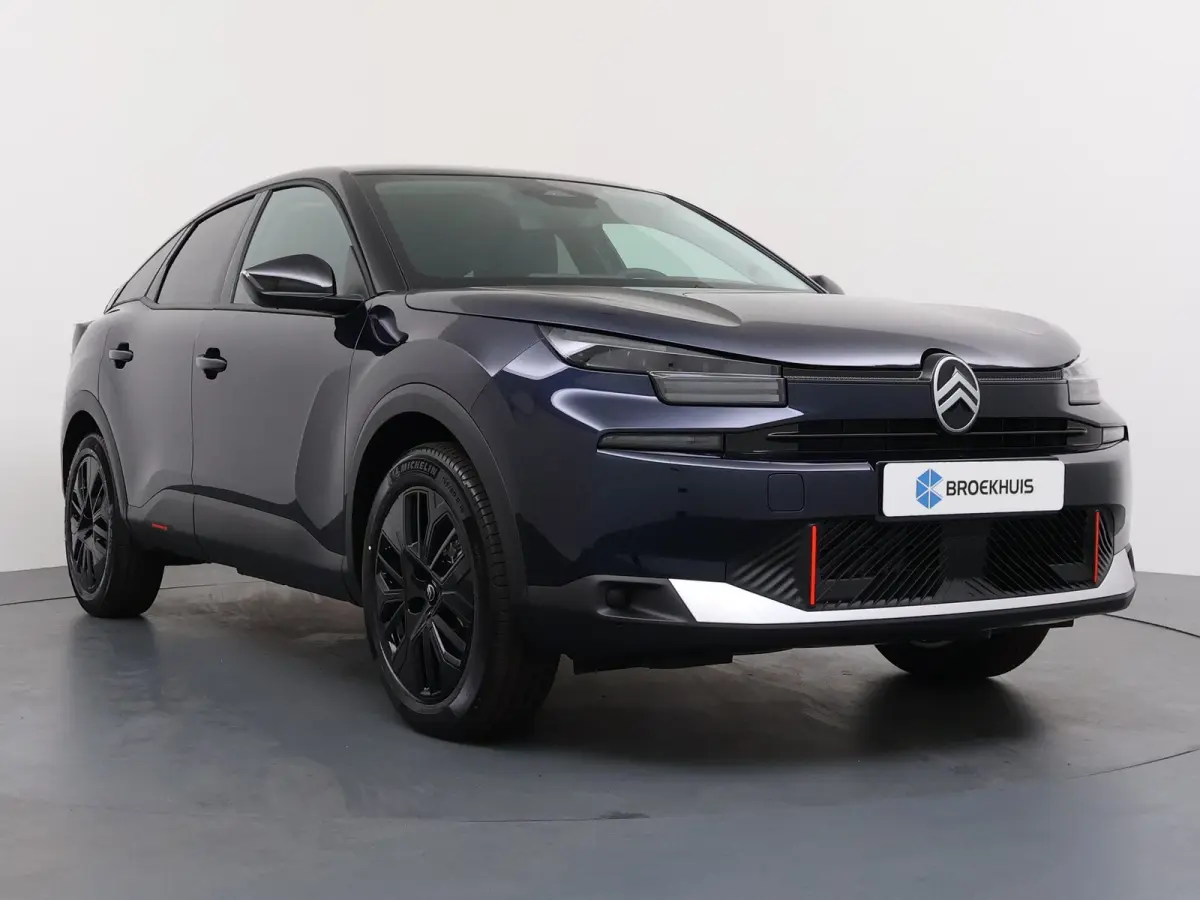 Collection - Elektrisch, (2025-60) | Achteruitrijcamera met Top Rear Vision (180° weergave van ruimte achter de auto) | Automatische airconditioning met actief carbonfilter | Boordlader 11k