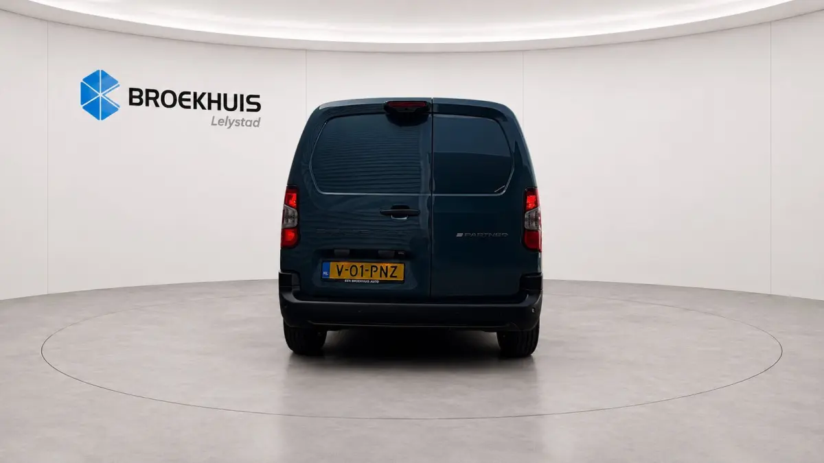 Standaard - Elektrisch | Elektrisch verstelbare en verwarmbare buitenspiegels | Parkeersensoren achter
