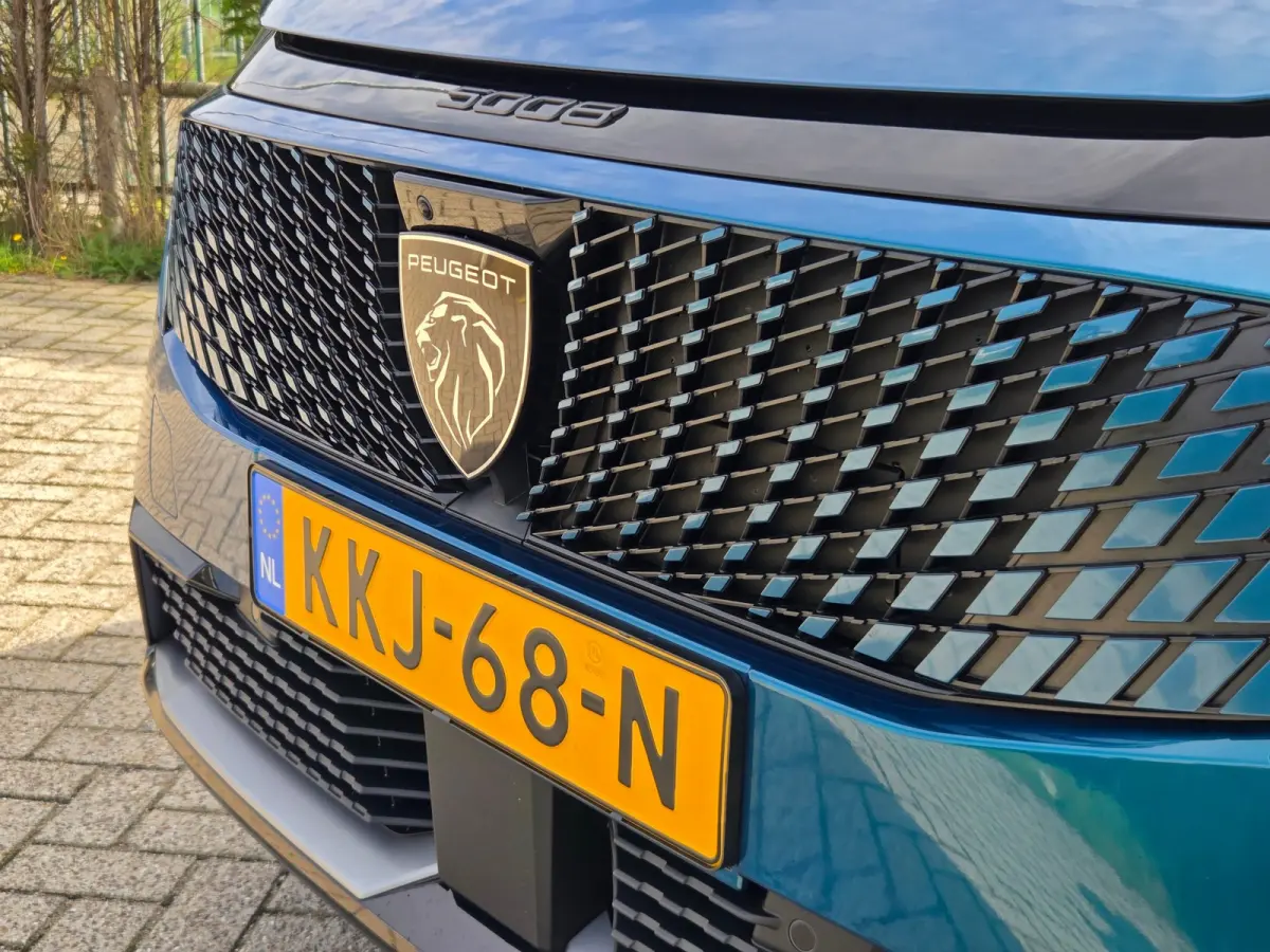 GT | Adaptieve cruise control met Stop&Go functie | LED 3D-achterlichten | Pack Safety Plus
