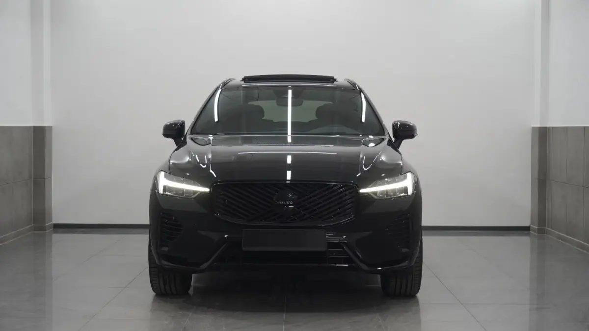 2.0 T8 Plug-in hybrid AWD BLACK EDITION (335kW/455PK) ** PANO, TREKH, ACC, HuD, 21-inch LMV ** 29k onder NP - UNFALLFREI ** ** INFORMEER OOK NAAR ONZE AANTREKKELIJKE FINANCIAL-LEASE TARIEVEN