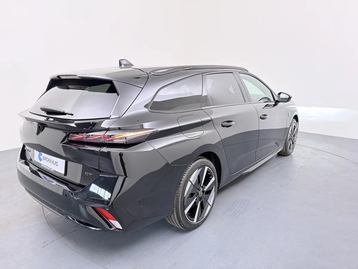 GT | Bekleding Alcantara/kunstleder | Driver Sport Pack | Elektrische parkeerrem