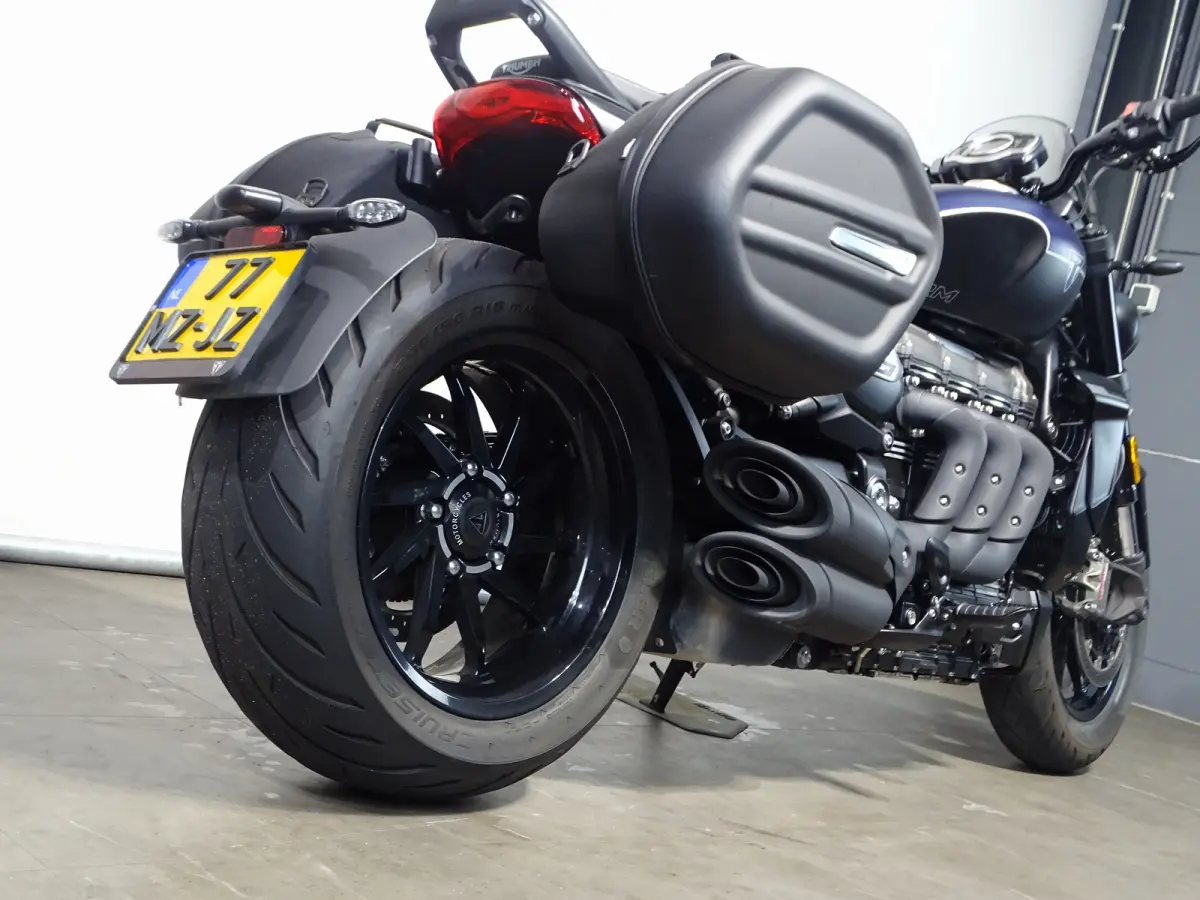 STORM R