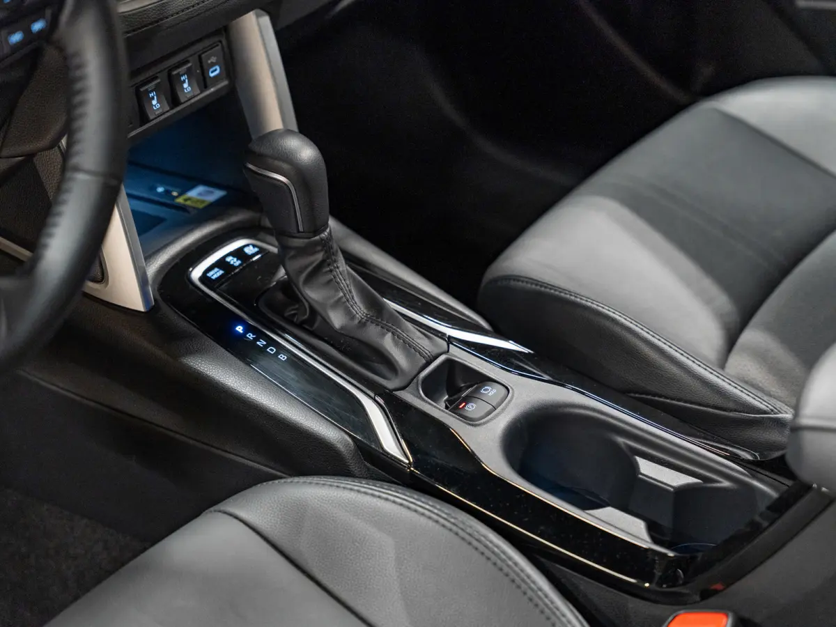 Hybrid 200 Dynamic, Voll Led, Digi Dash, Adaptieve Cruise, Apple Carplay, Clima, PDC, Multistuur, Onderhoud