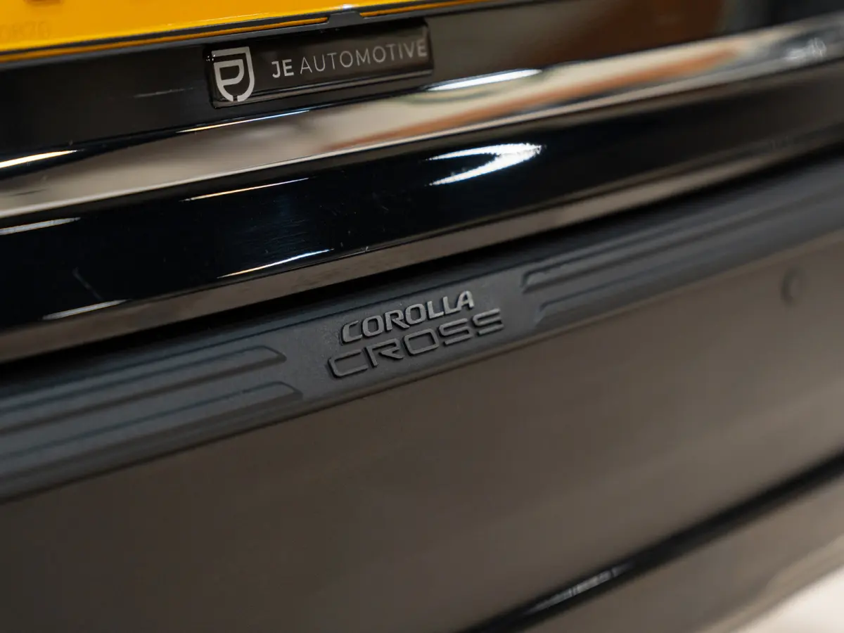 Hybrid 200 Dynamic, Voll Led, Digi Dash, Adaptieve Cruise, Apple Carplay, Clima, PDC, Multistuur, Onderhoud
