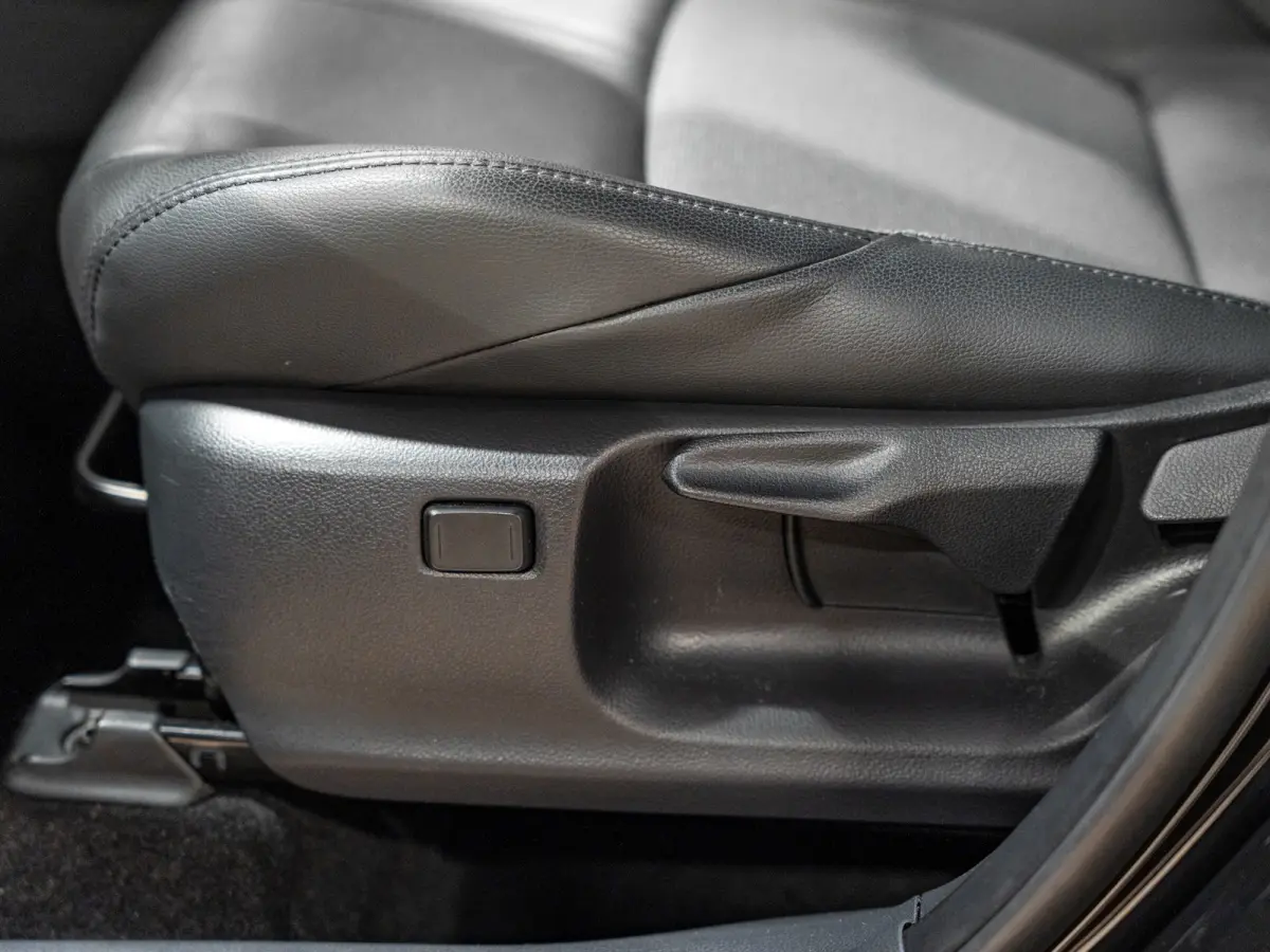 Hybrid 200 Dynamic, Voll Led, Digi Dash, Adaptieve Cruise, Apple Carplay, Clima, PDC, Multistuur, Onderhoud