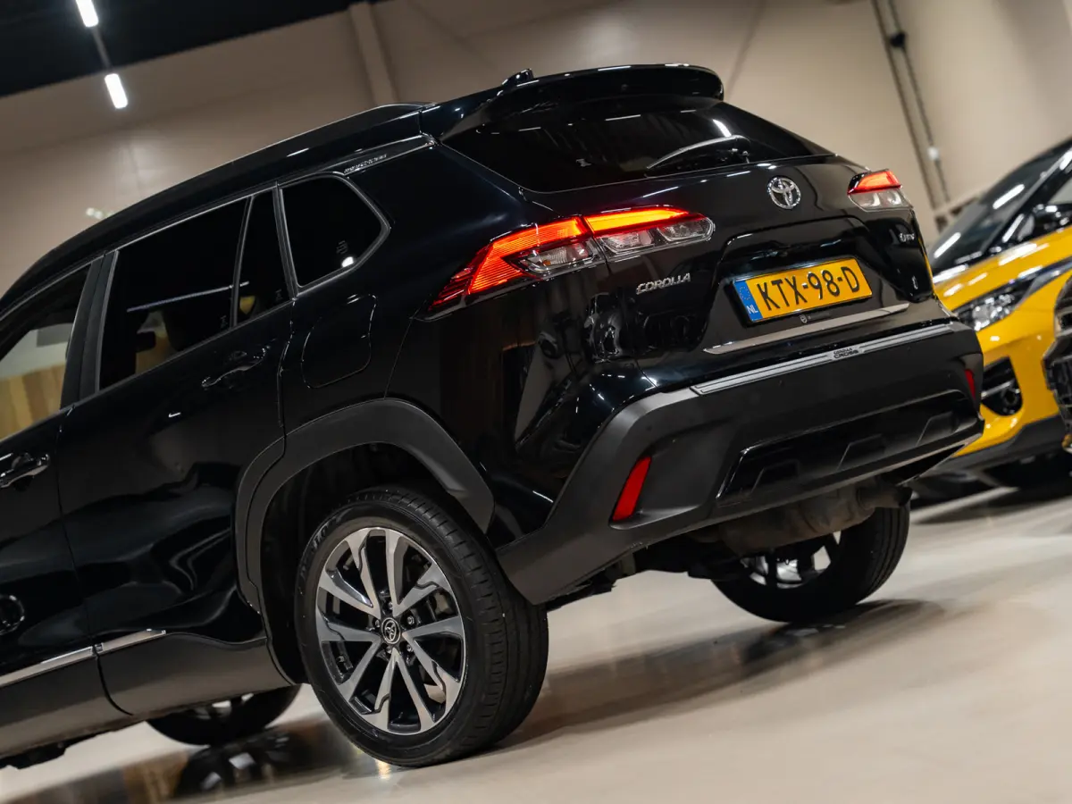 Hybrid 200 Dynamic, Voll Led, Digi Dash, Adaptieve Cruise, Apple Carplay, Clima, PDC, Multistuur, Onderhoud