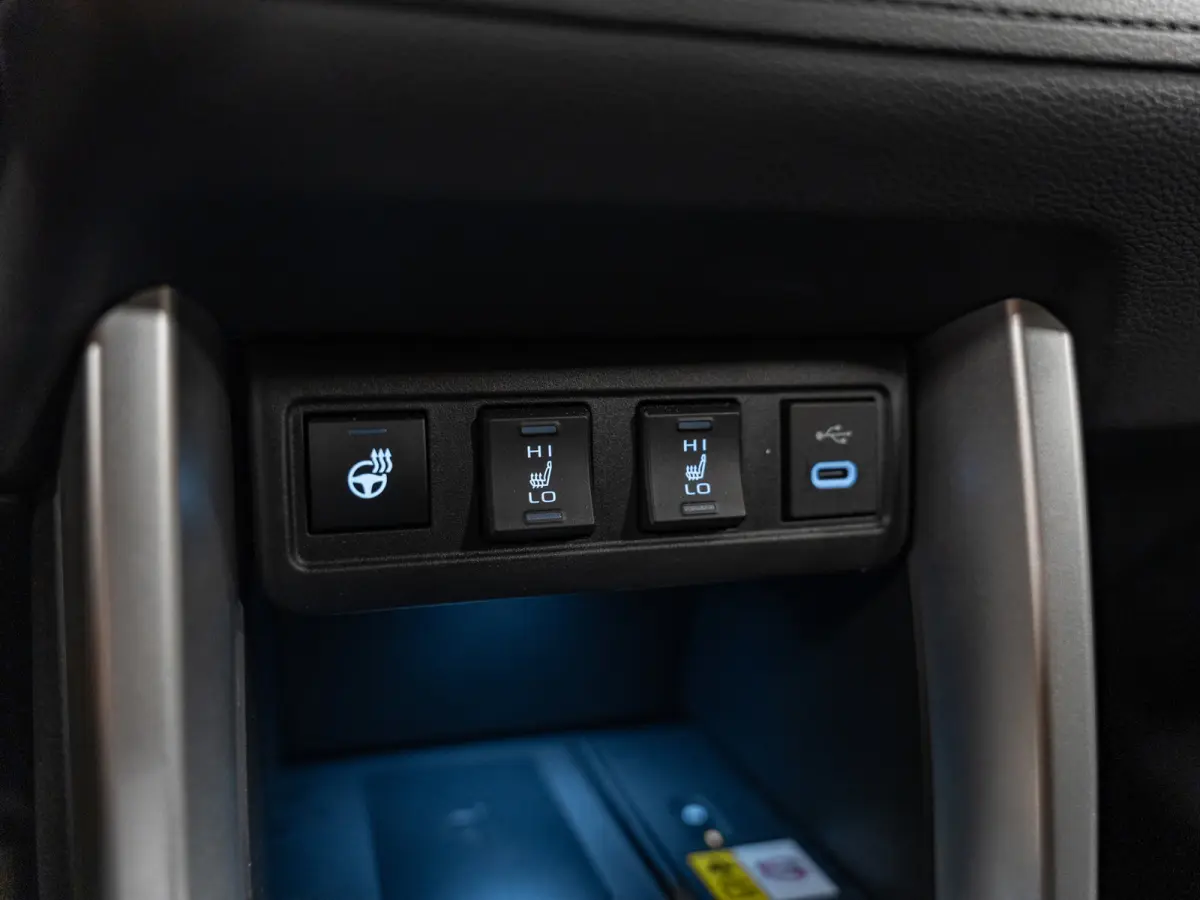 Hybrid 200 Dynamic, Voll Led, Digi Dash, Adaptieve Cruise, Apple Carplay, Clima, PDC, Multistuur, Onderhoud