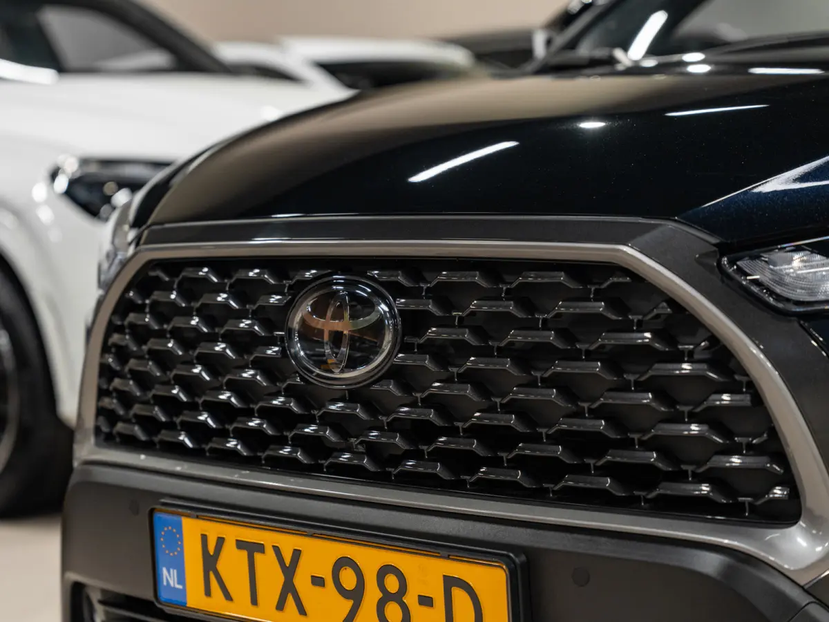 Hybrid 200 Dynamic, Voll Led, Digi Dash, Adaptieve Cruise, Apple Carplay, Clima, PDC, Multistuur, Onderhoud